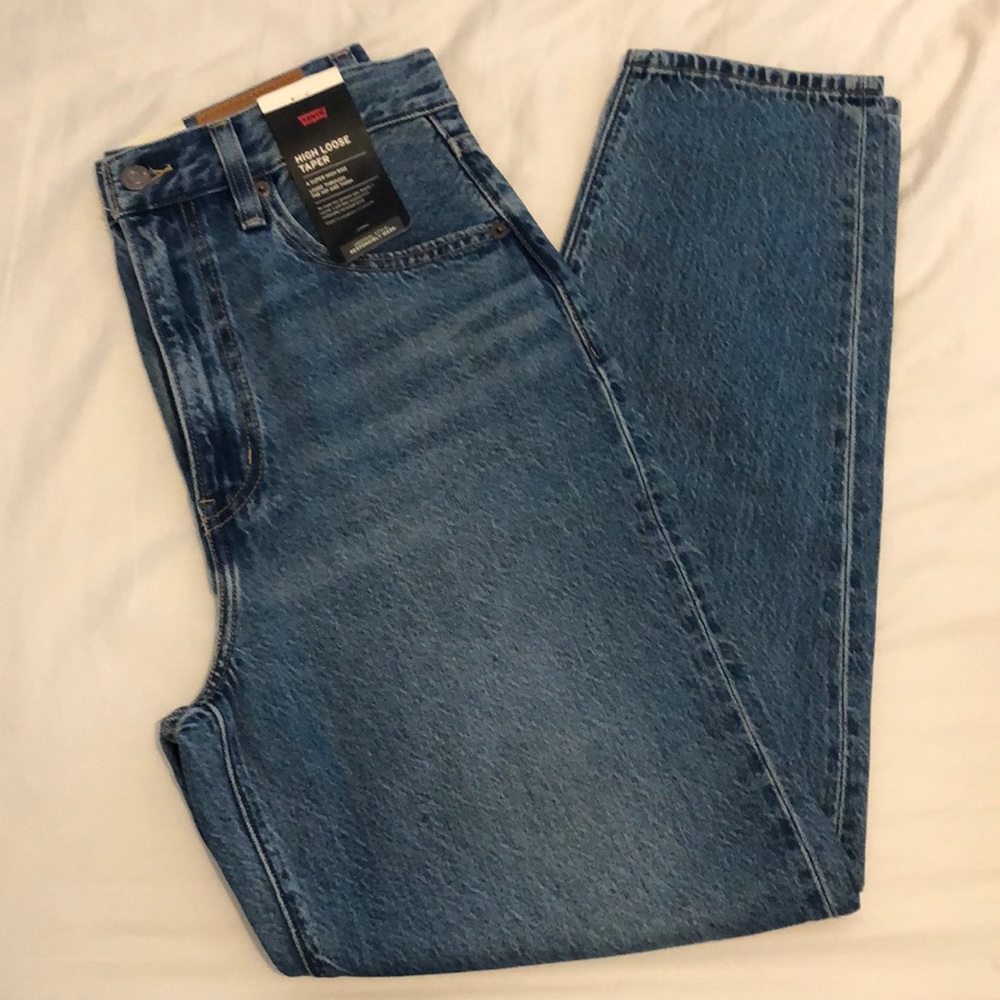 Free People Levi’s high loose taper jeans 28